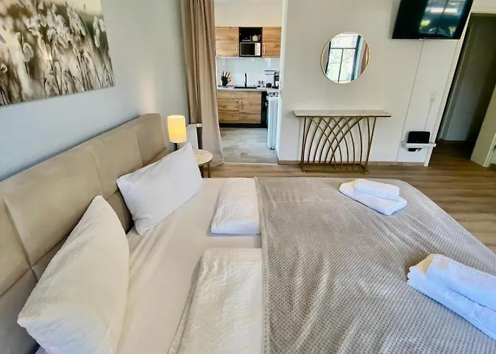 Stilvolles City-apartment Dresden-cotta Mit Balkon *