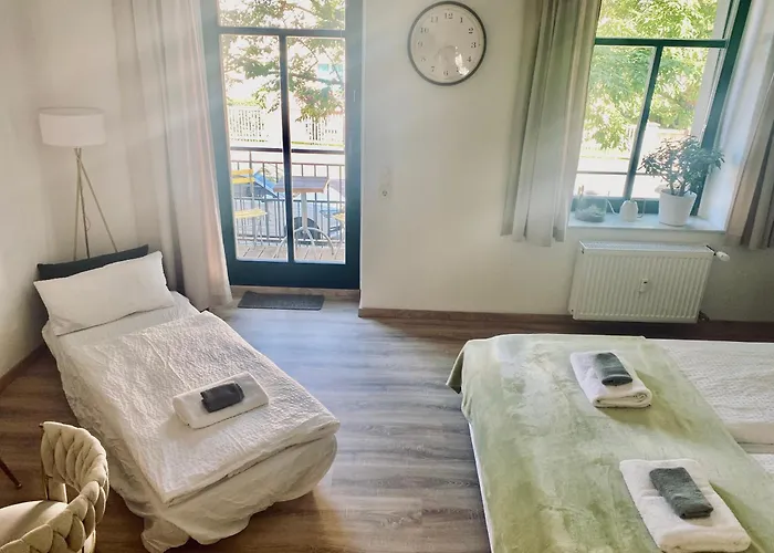 Stilvolles City-apartment Dresden-cotta Mit Balkon